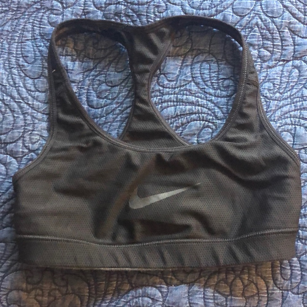 Nike did-fit xs sports bra reversible